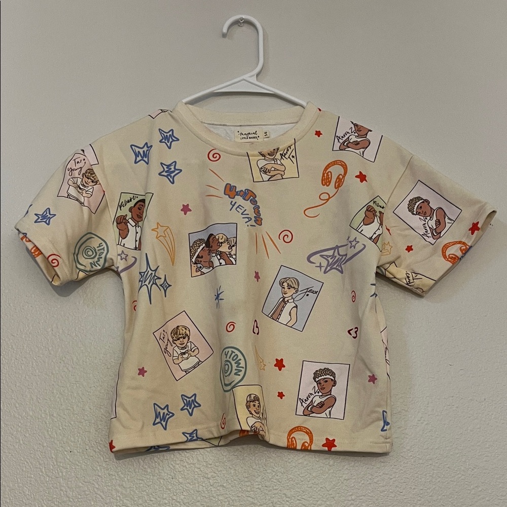 4-TOWN Graphic Tee